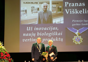Prof. Dr. Pranas Viškelis was awarded the first level honor mark of Kaunas district - 3